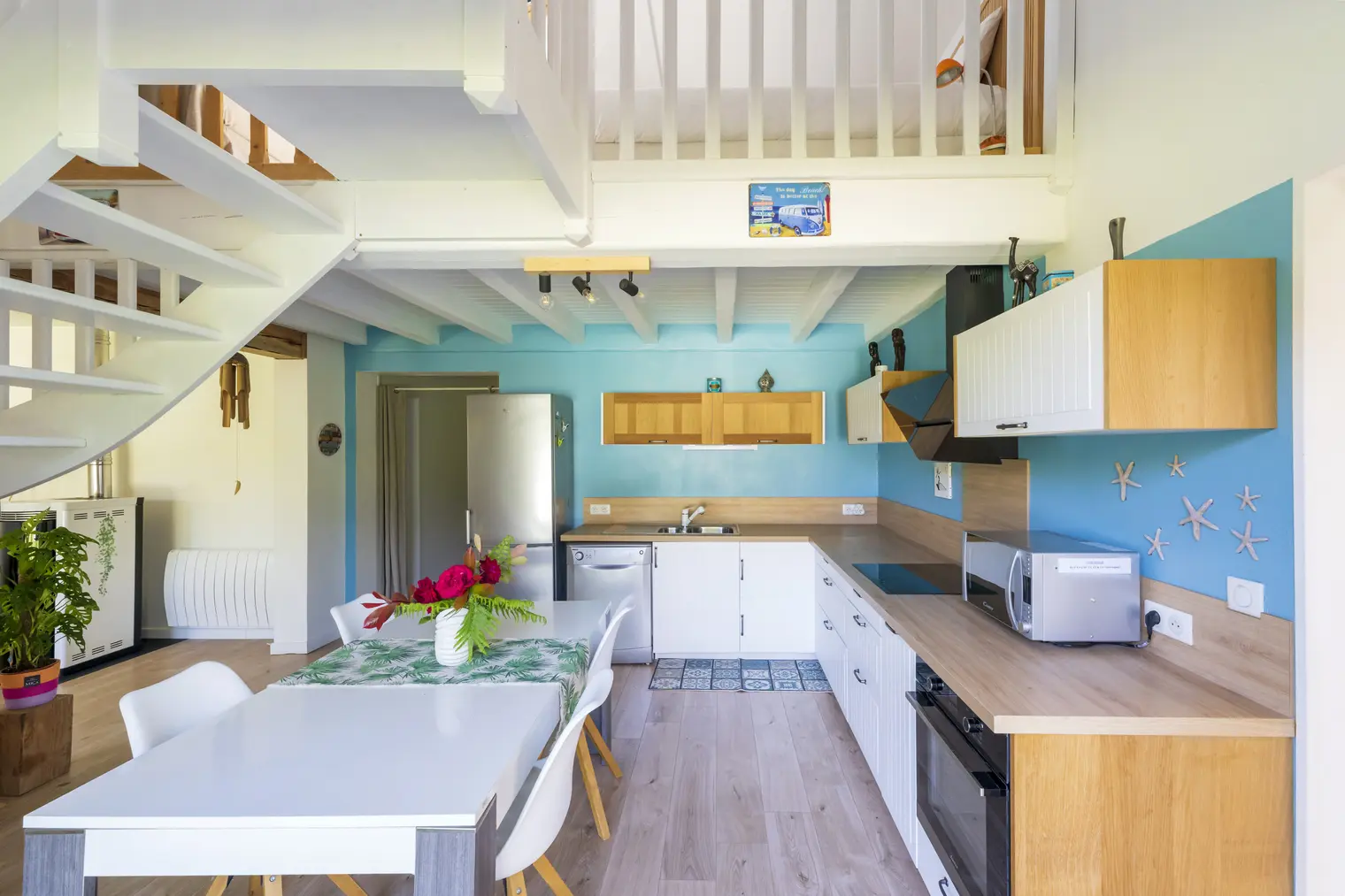 cuisine équipée vue 3